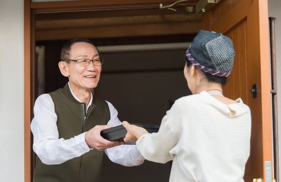 港区の老人ホームへ様々な工夫を凝らした配食をご提案しております